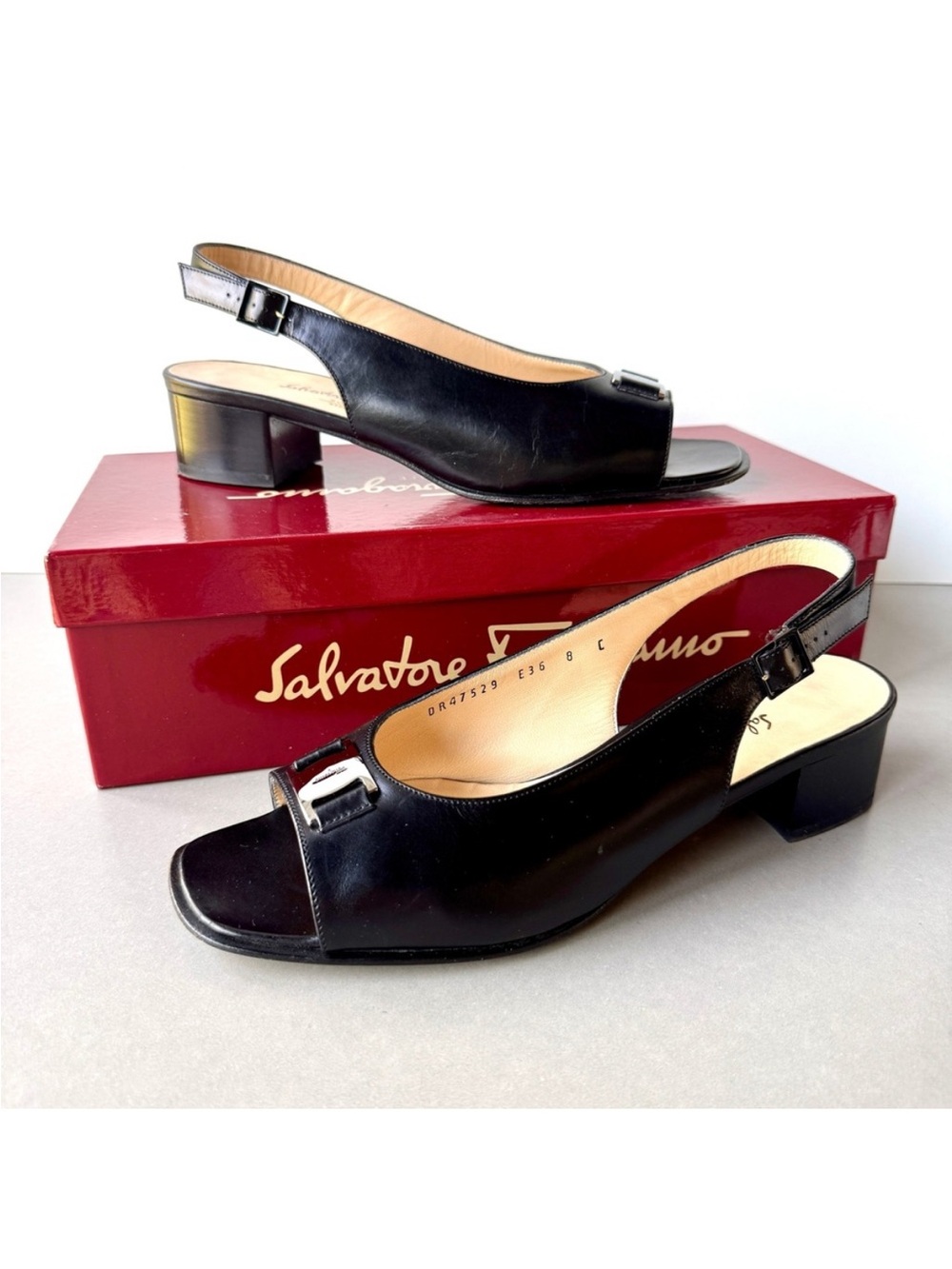 Salvatore Ferragamo Renata Leather Slingbacks US 8 Wide Black Block Heel Classic